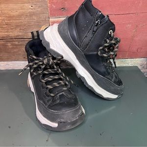 Zara boys leather runners